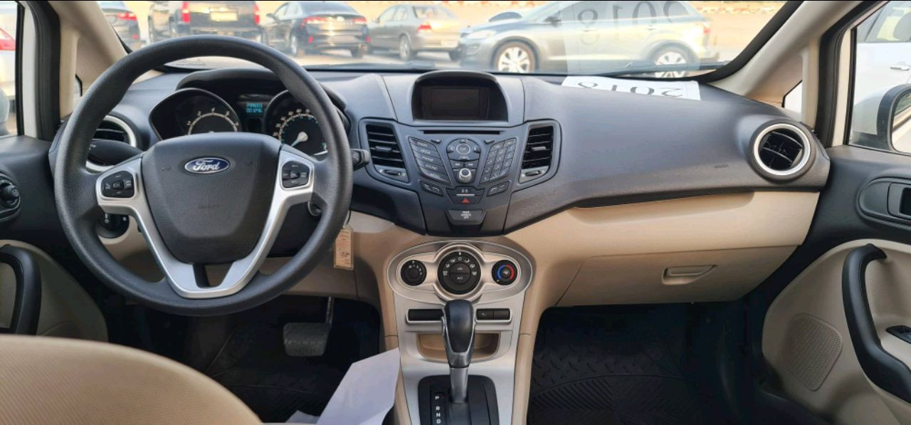 Ford Fiesta - Image 8