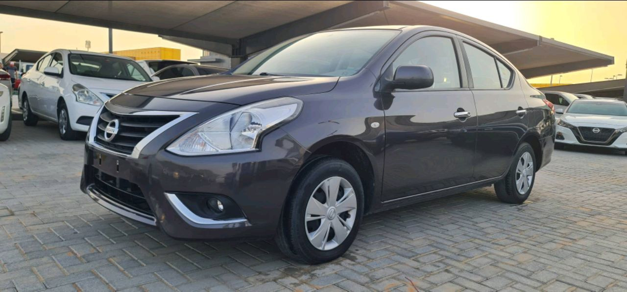 Nissan Sunny - Image 4