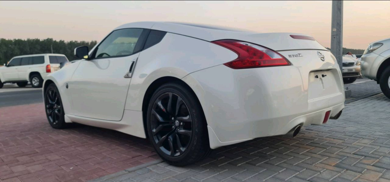 Nissan 370z - Image 6