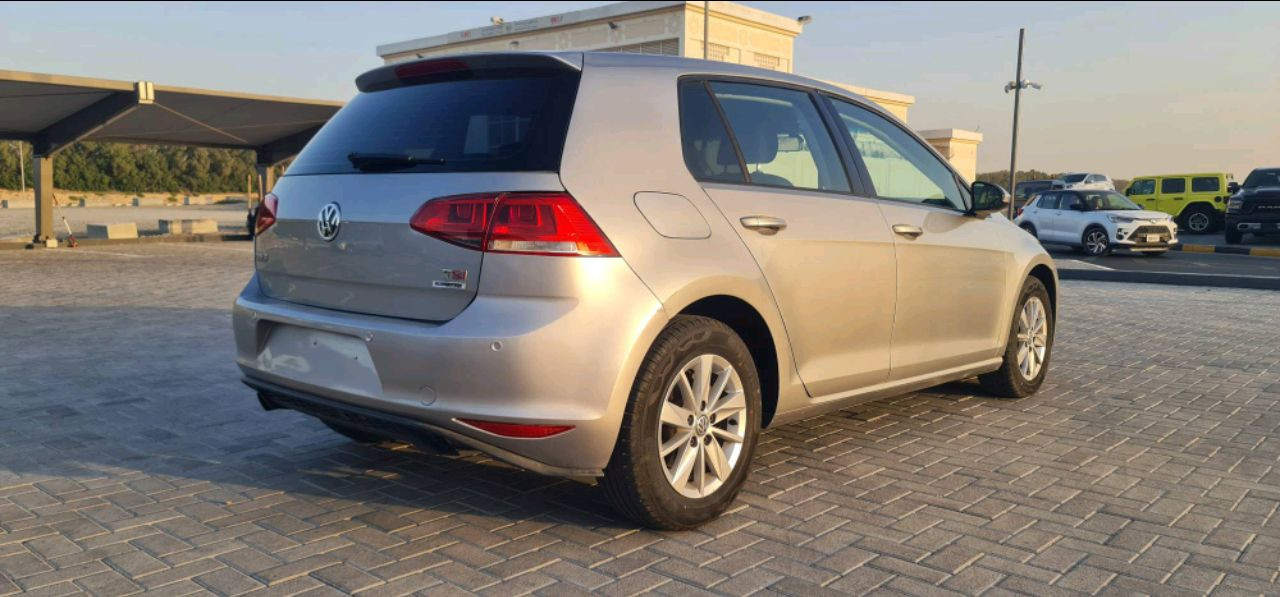 Volkswagen Golf - Image 7