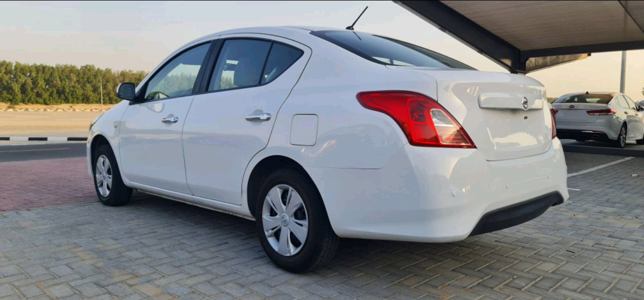 Nissan Sunny - Image 6