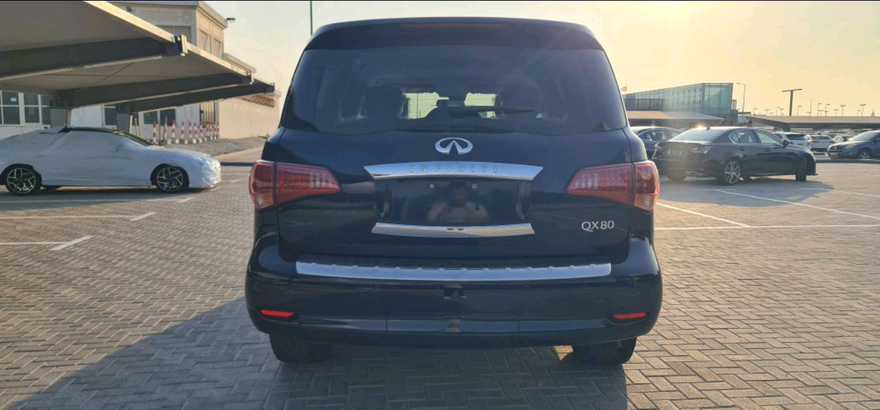 Infiniti QX80 - Image 7