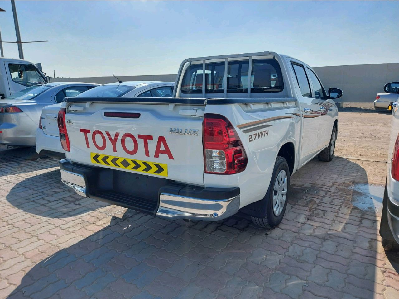 Toyota Hilux - Image 5