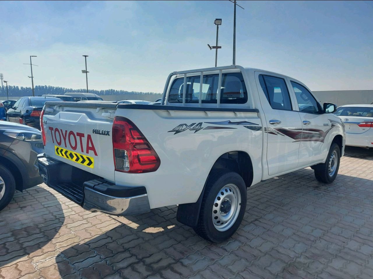 Toyota Hilux - Image 3