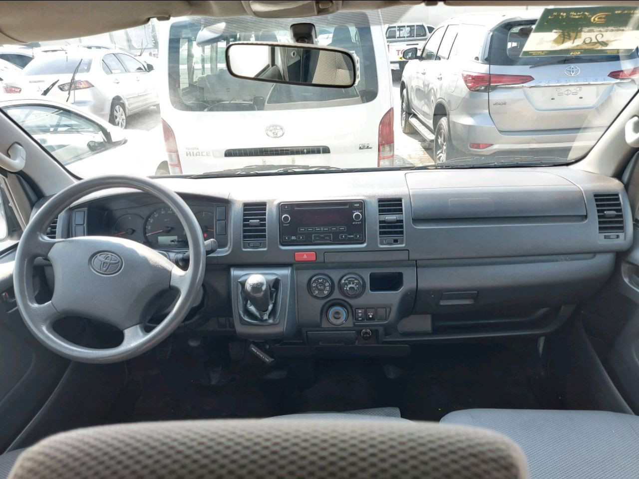 Toyota Hiace - Image 6