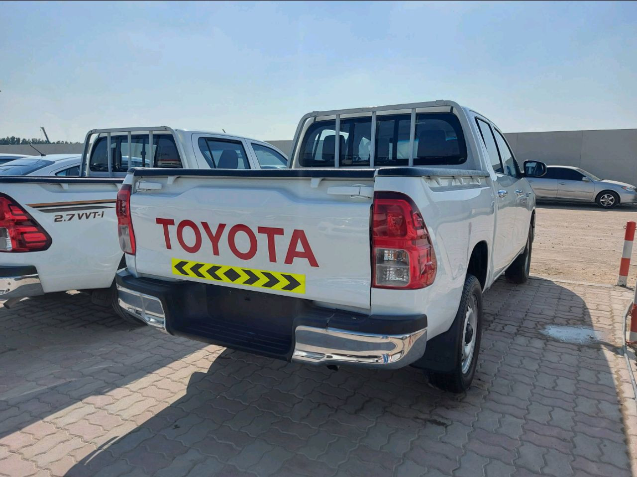 Toyota Hilux - Image 4
