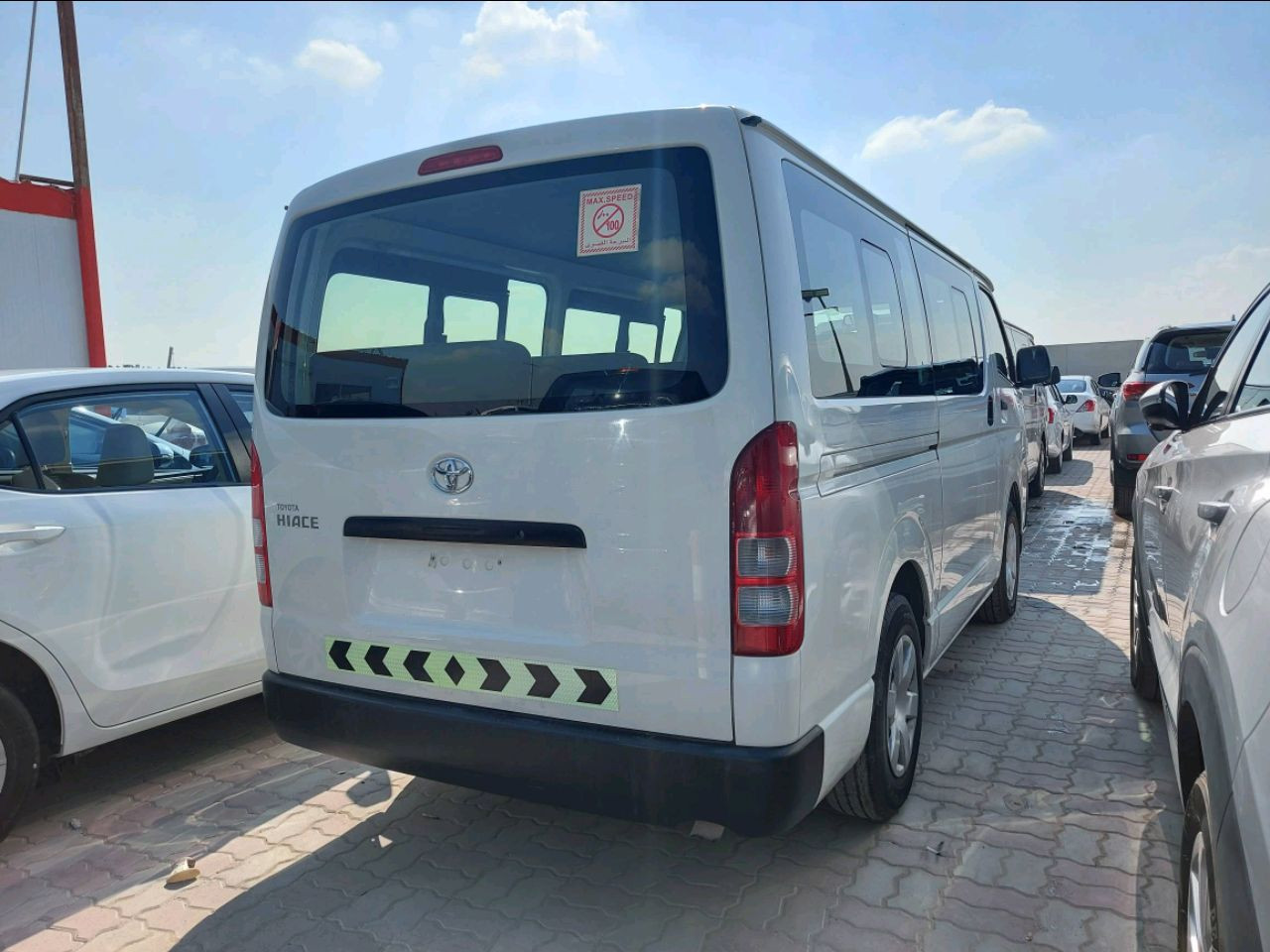 Toyota Hiace - Image 5