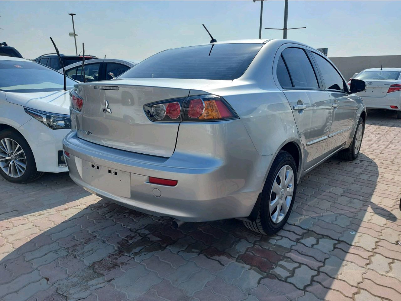 Mitsubishi Lancer - Image 4