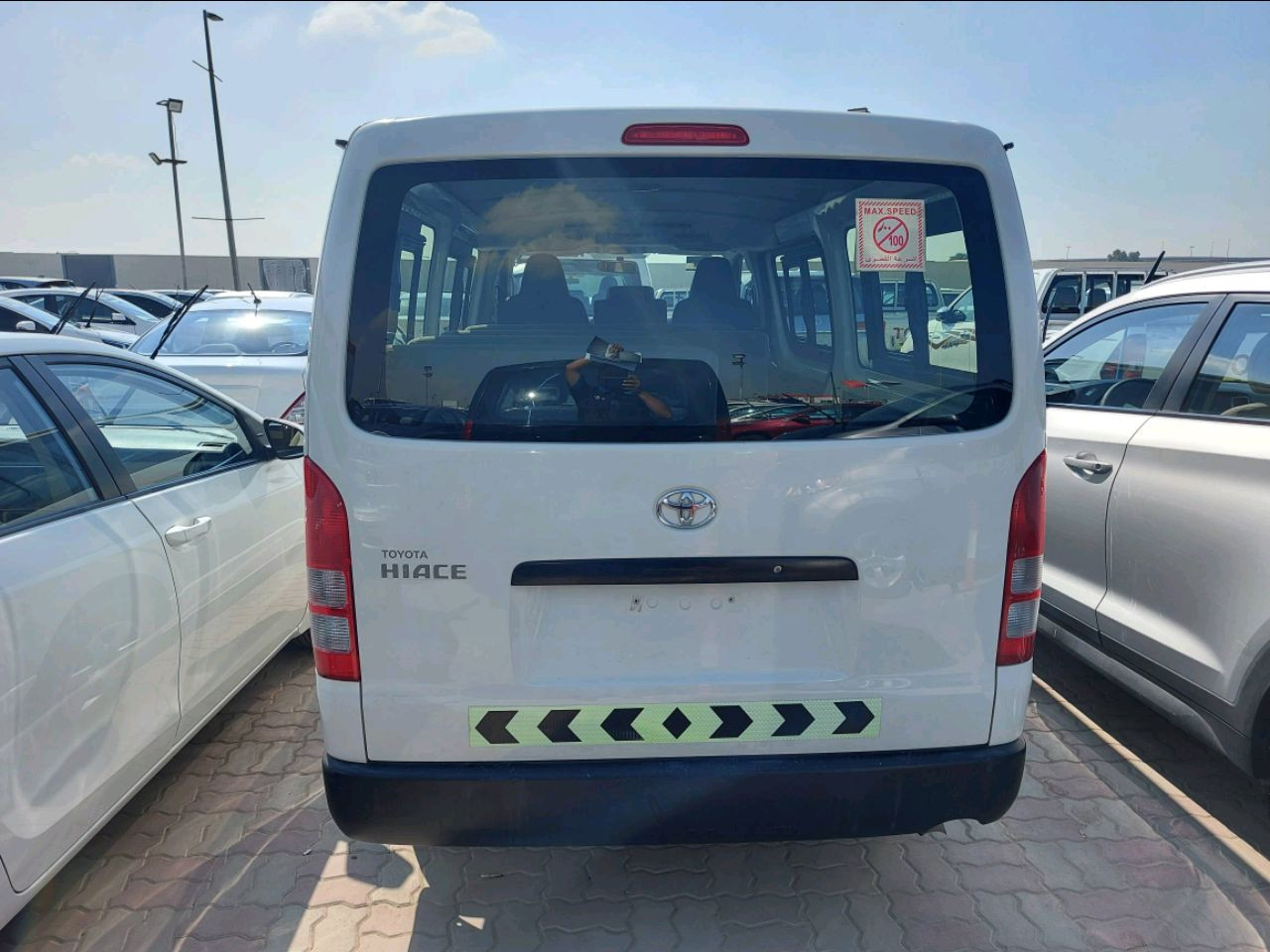 Toyota Hiace - Image 4
