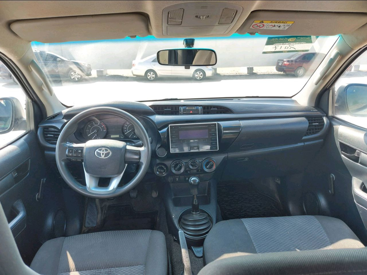 Toyota Hilux - Image 6