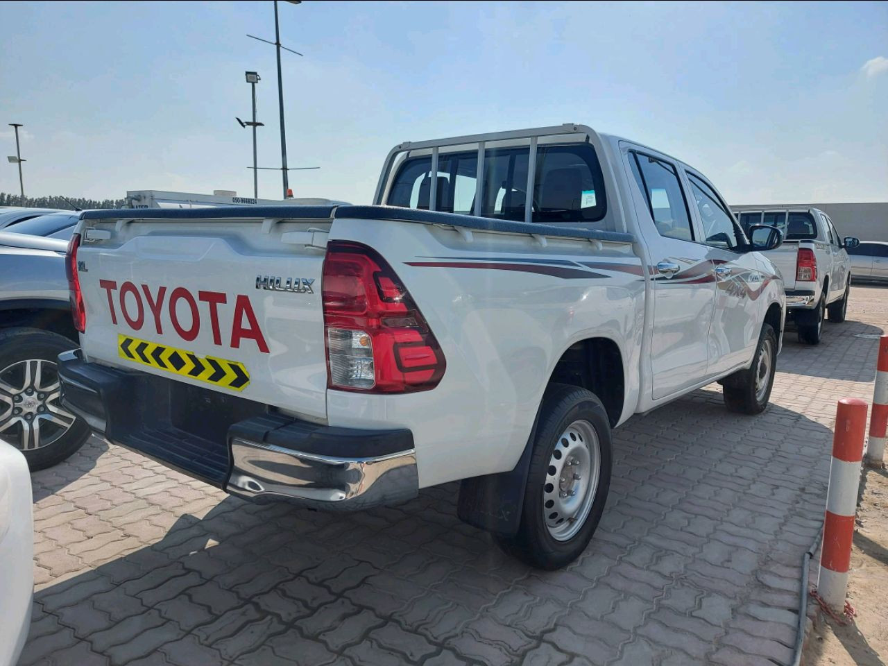 Toyota Hilux - Image 4