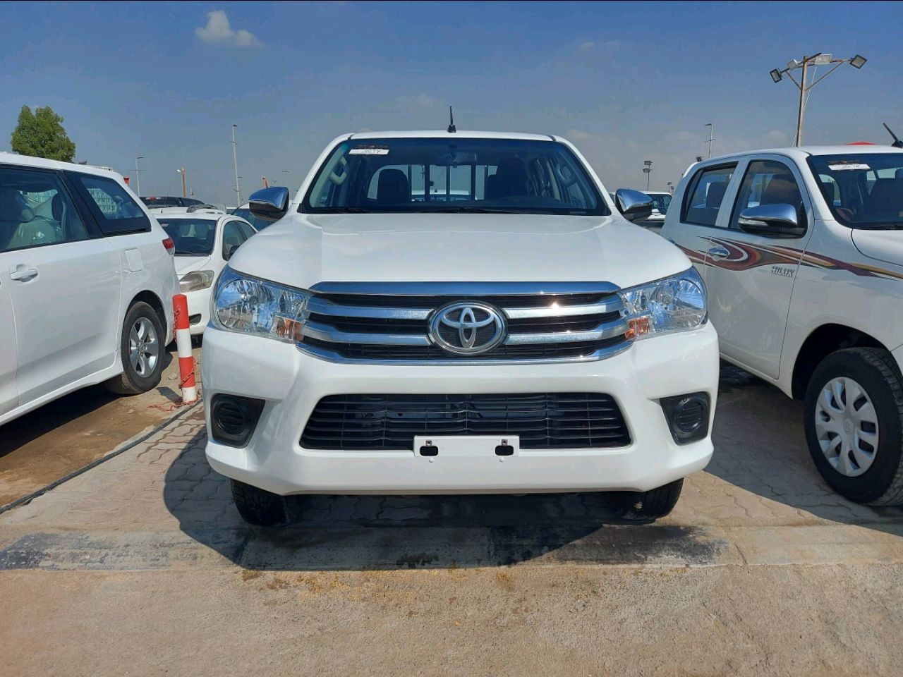 Toyota Hilux - Image 5