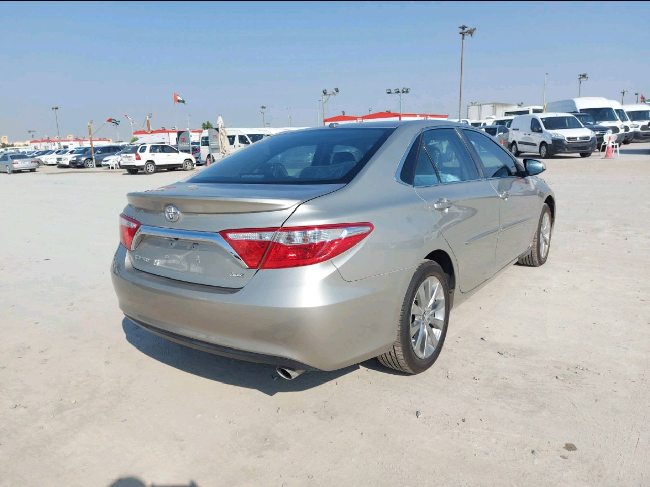 Toyota Camry - Image 2