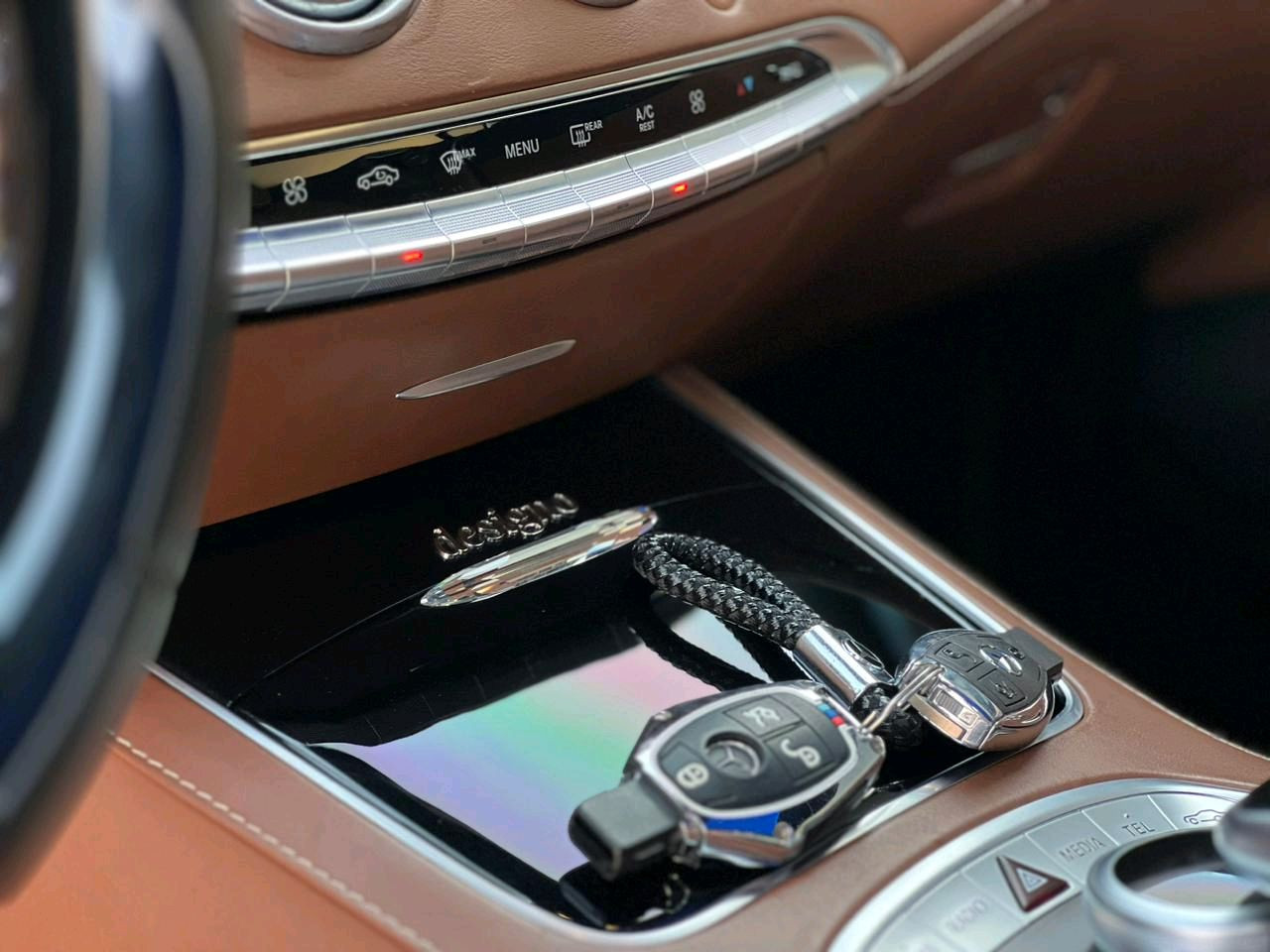 Mercedes Benz S-Class - Image 10