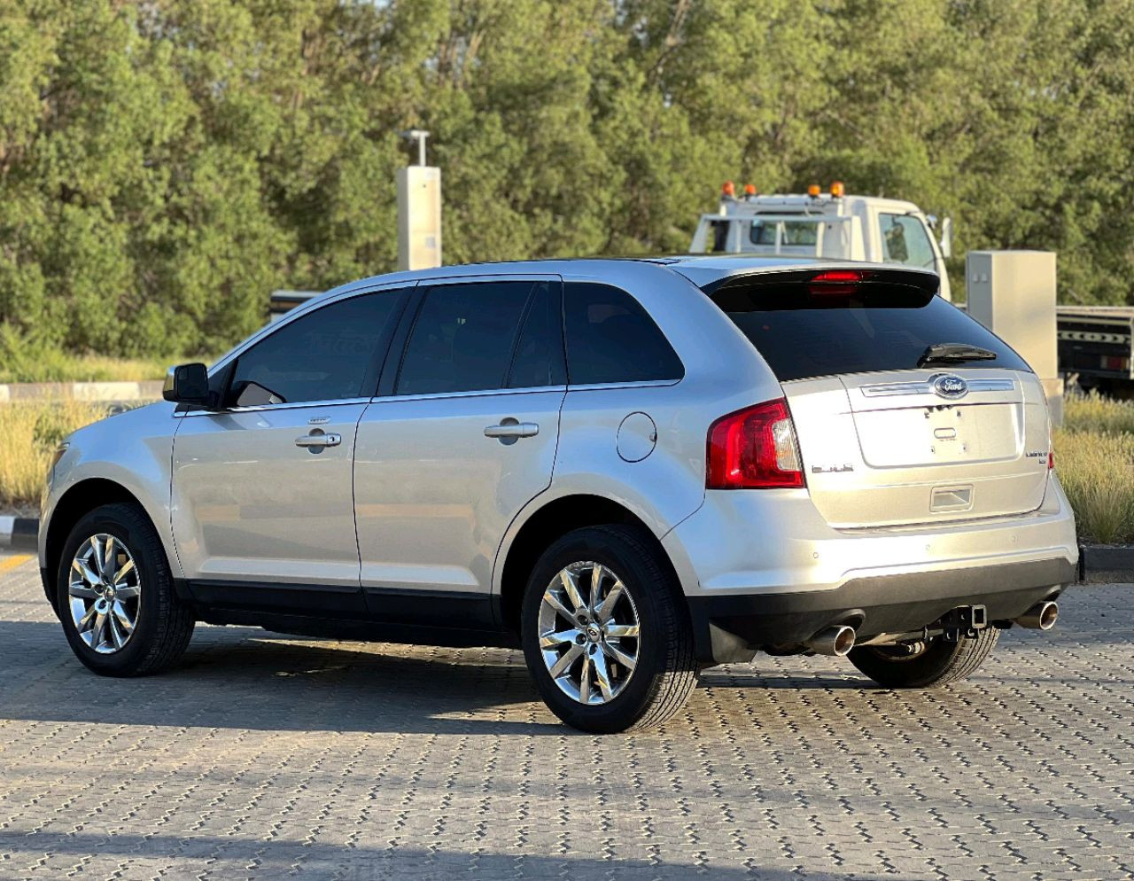 Ford Edge - Image 4