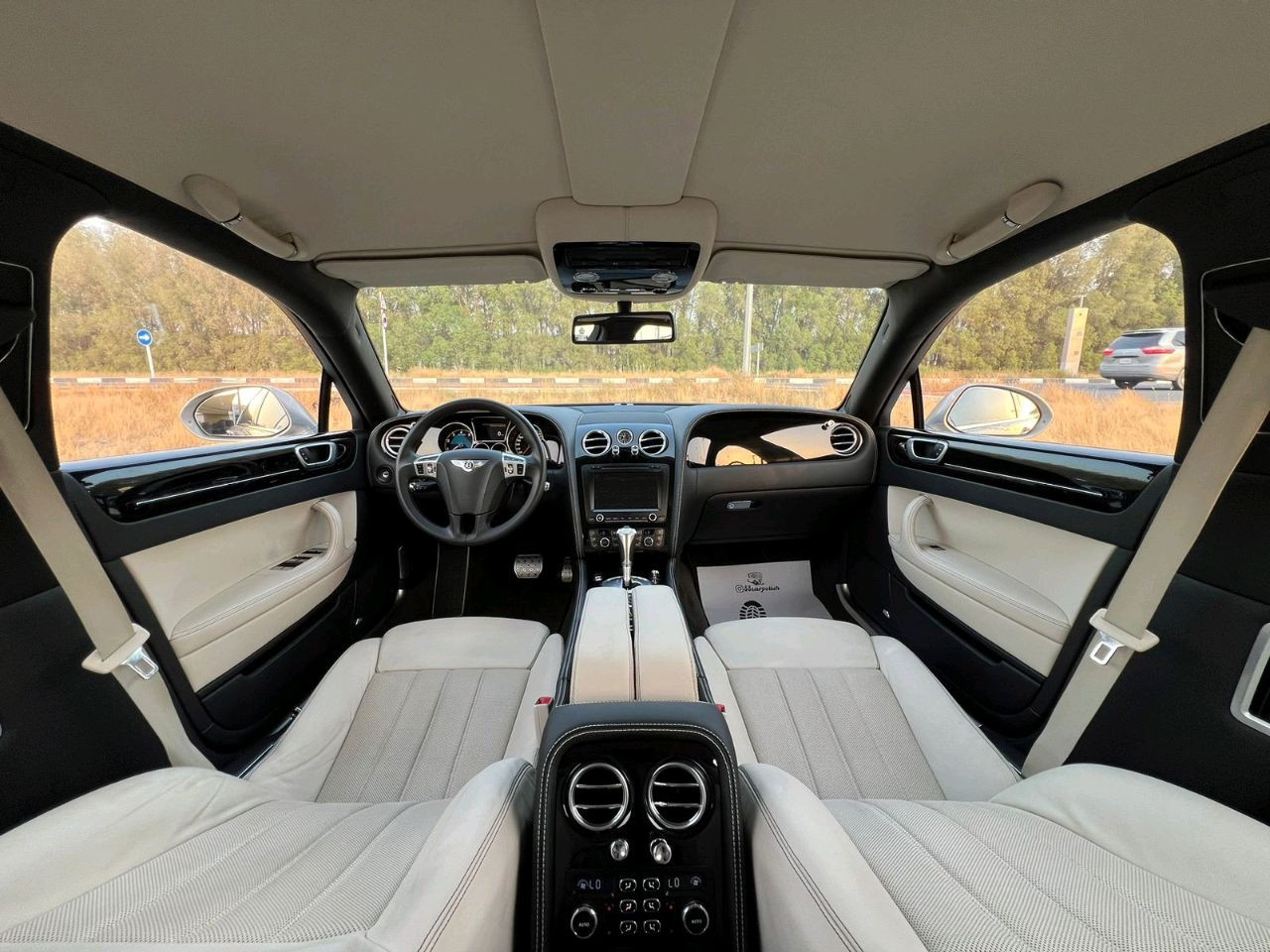 Bentley Continental Flying Spur - Image 7