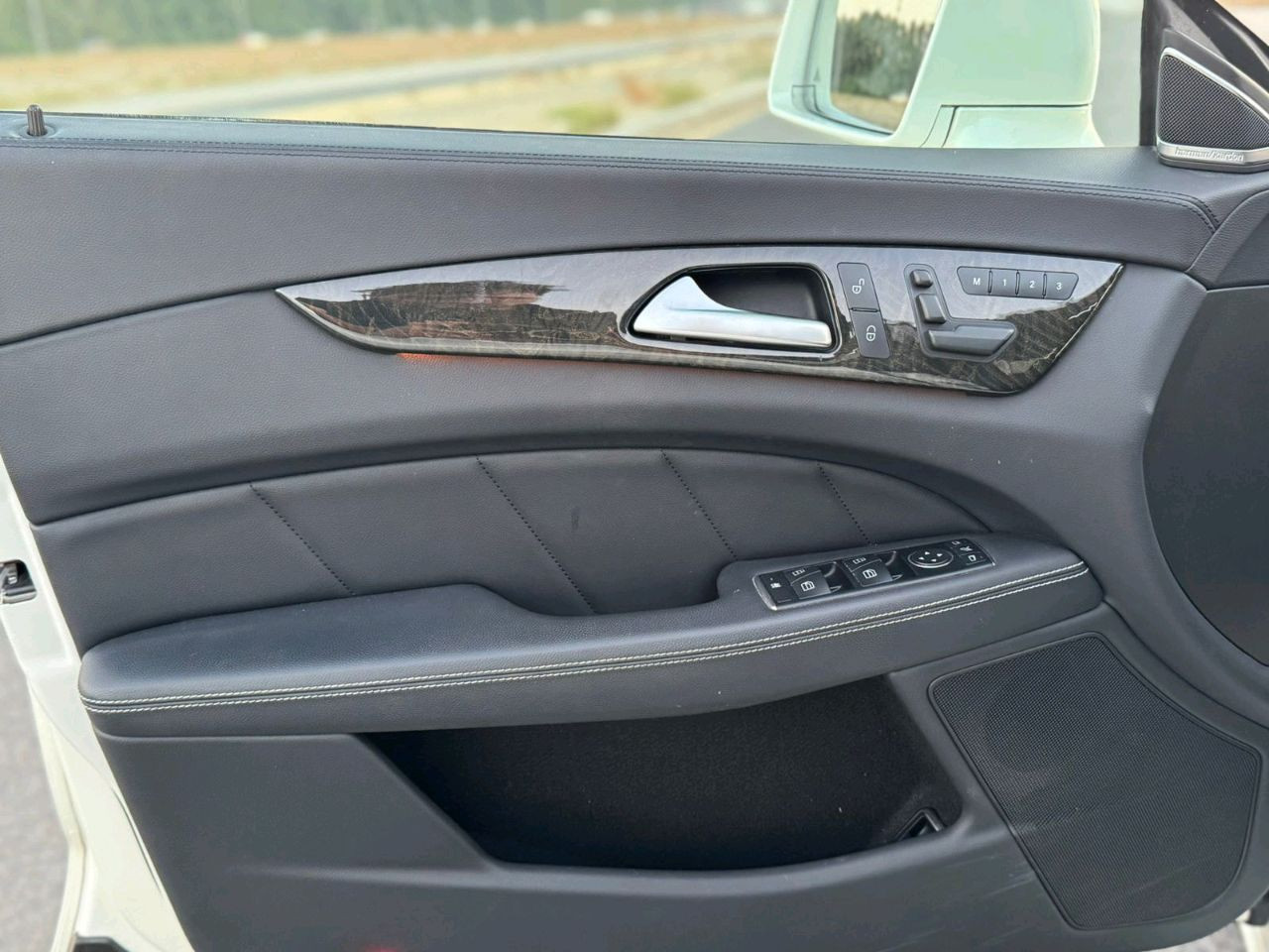 Mercedes Benz CLS-Class - Image 9