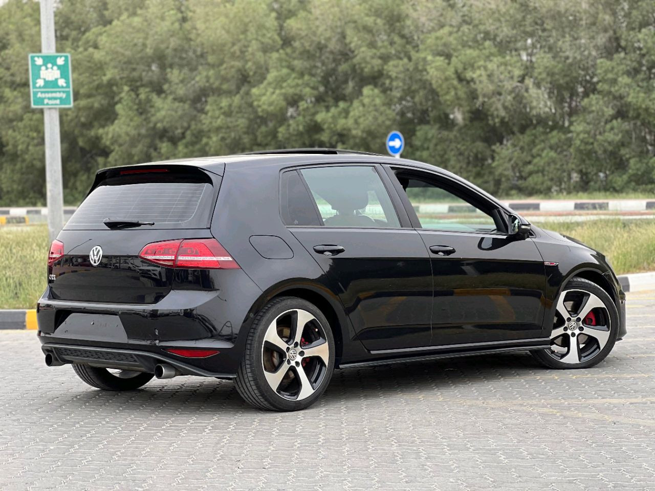 Volkswagen GTI - Image 11