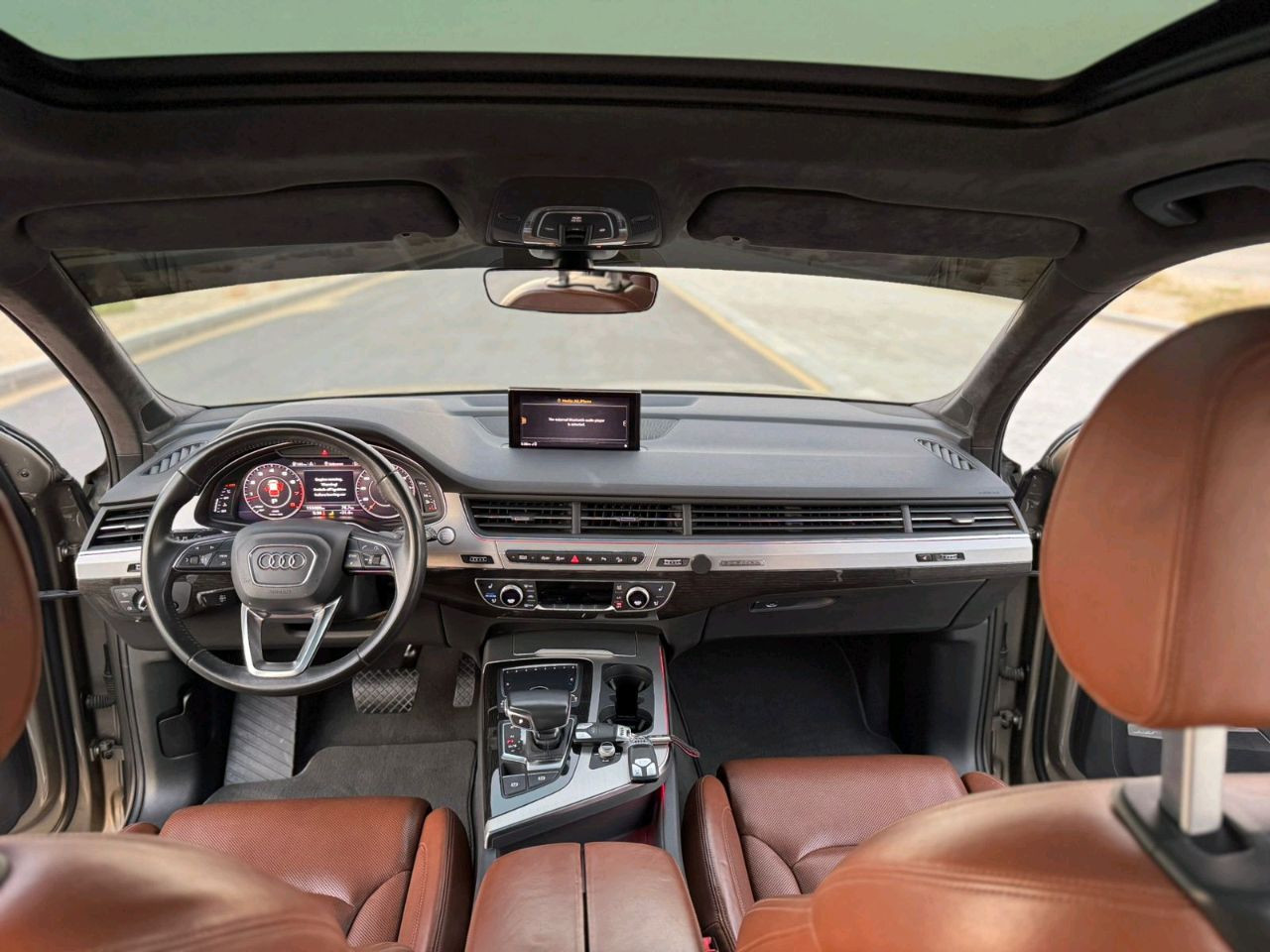 Audi Q7 - Image 8