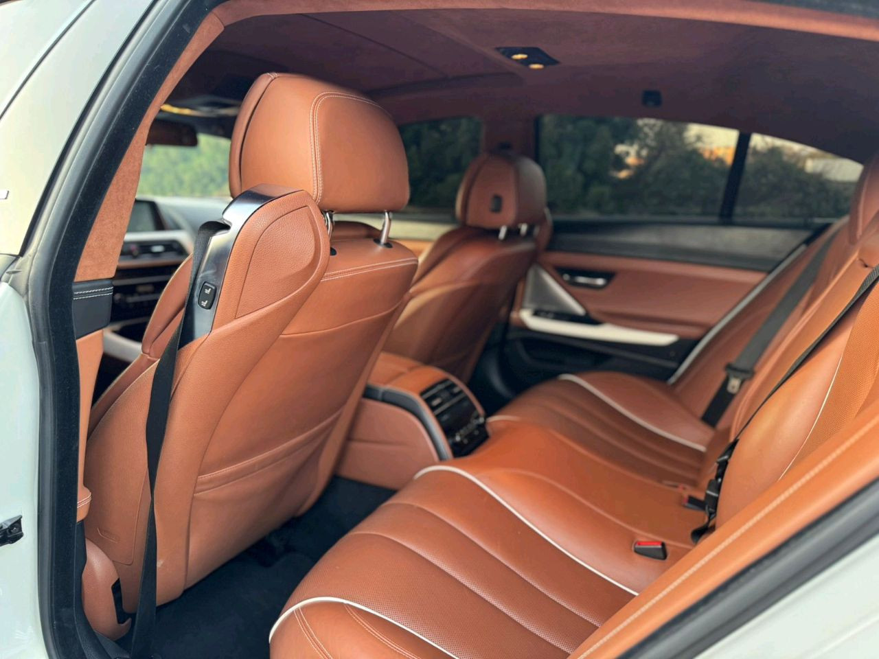 BMW 6-Series - Image 10