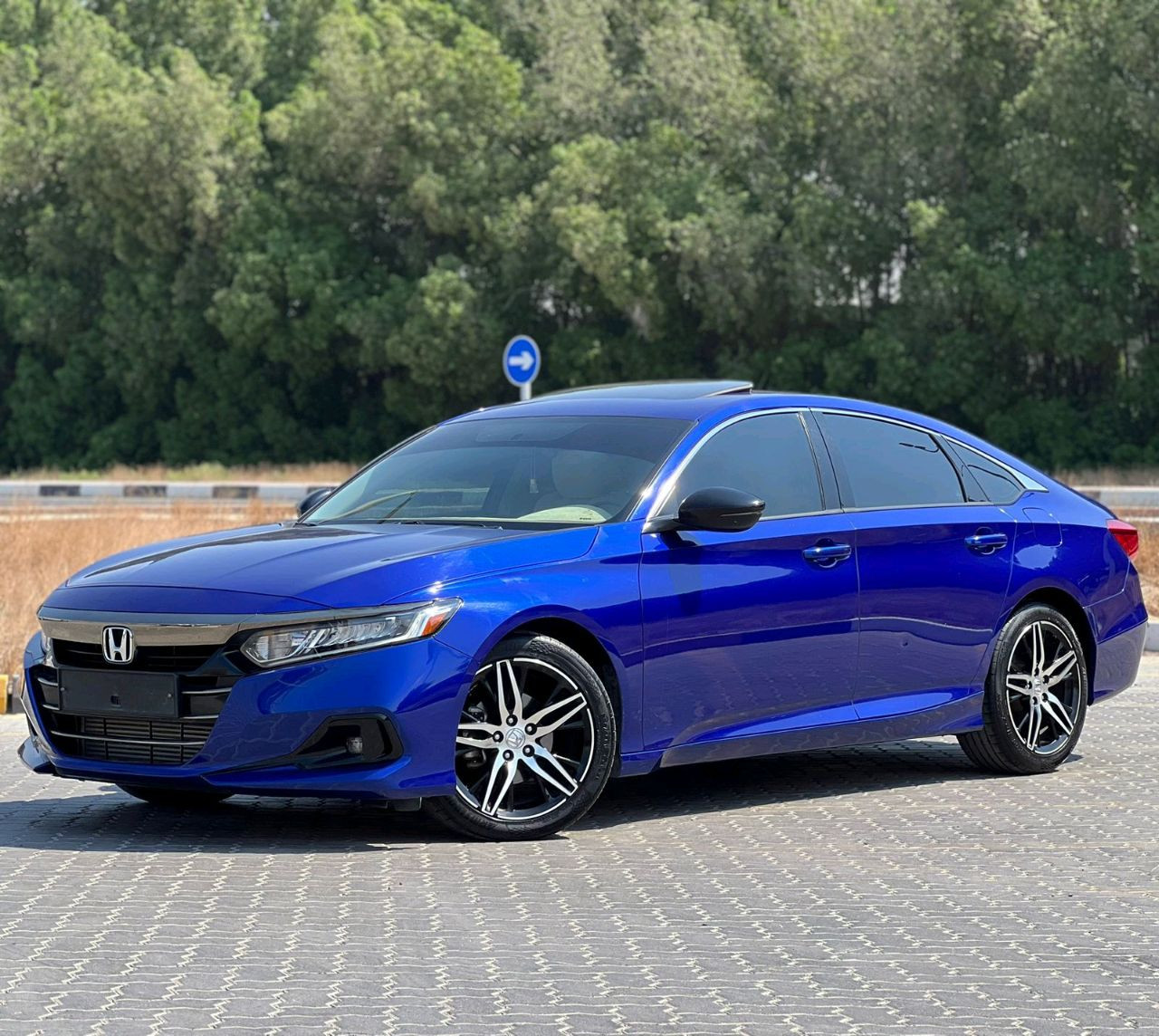 Honda Accord - Image 11
