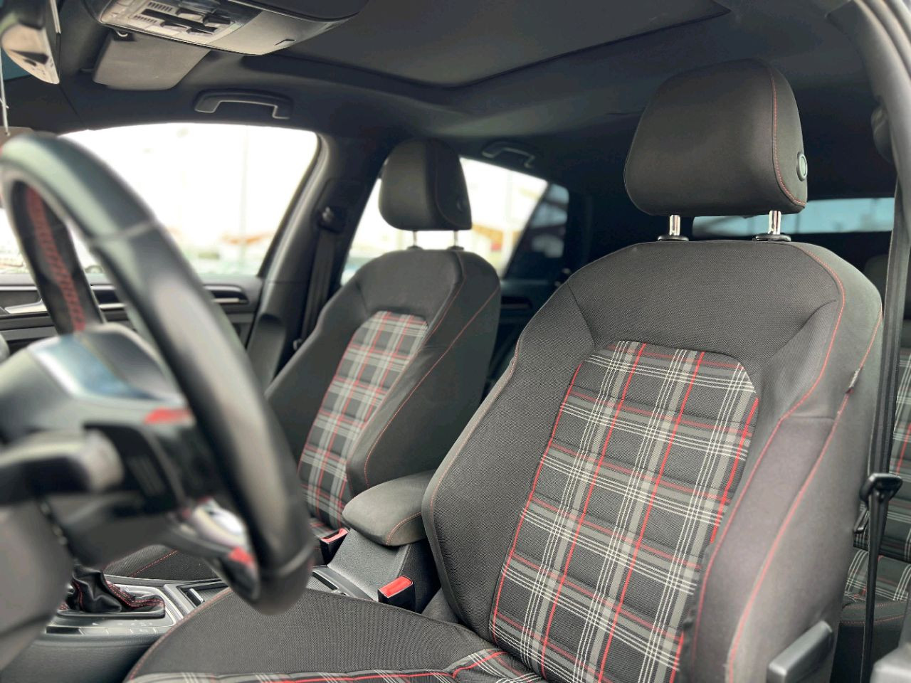Volkswagen GTI - Image 6