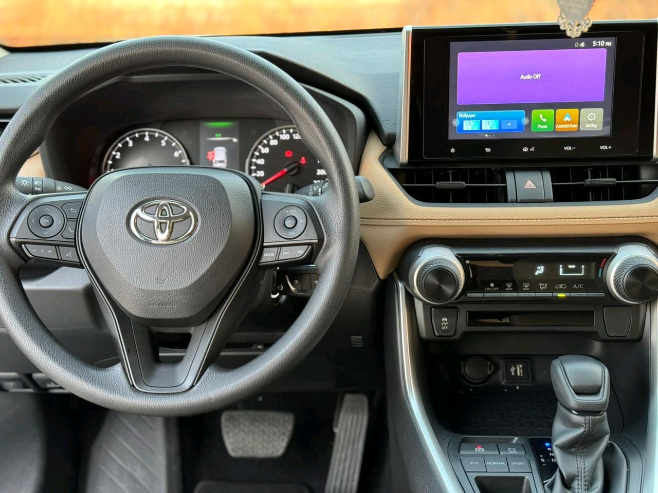 Toyota Rav 4 - Image 3