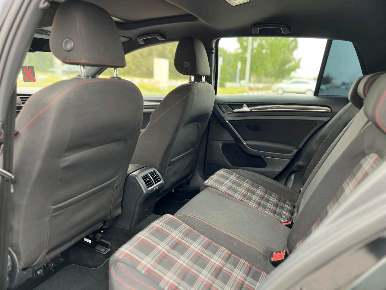 Volkswagen GTI - Image 12