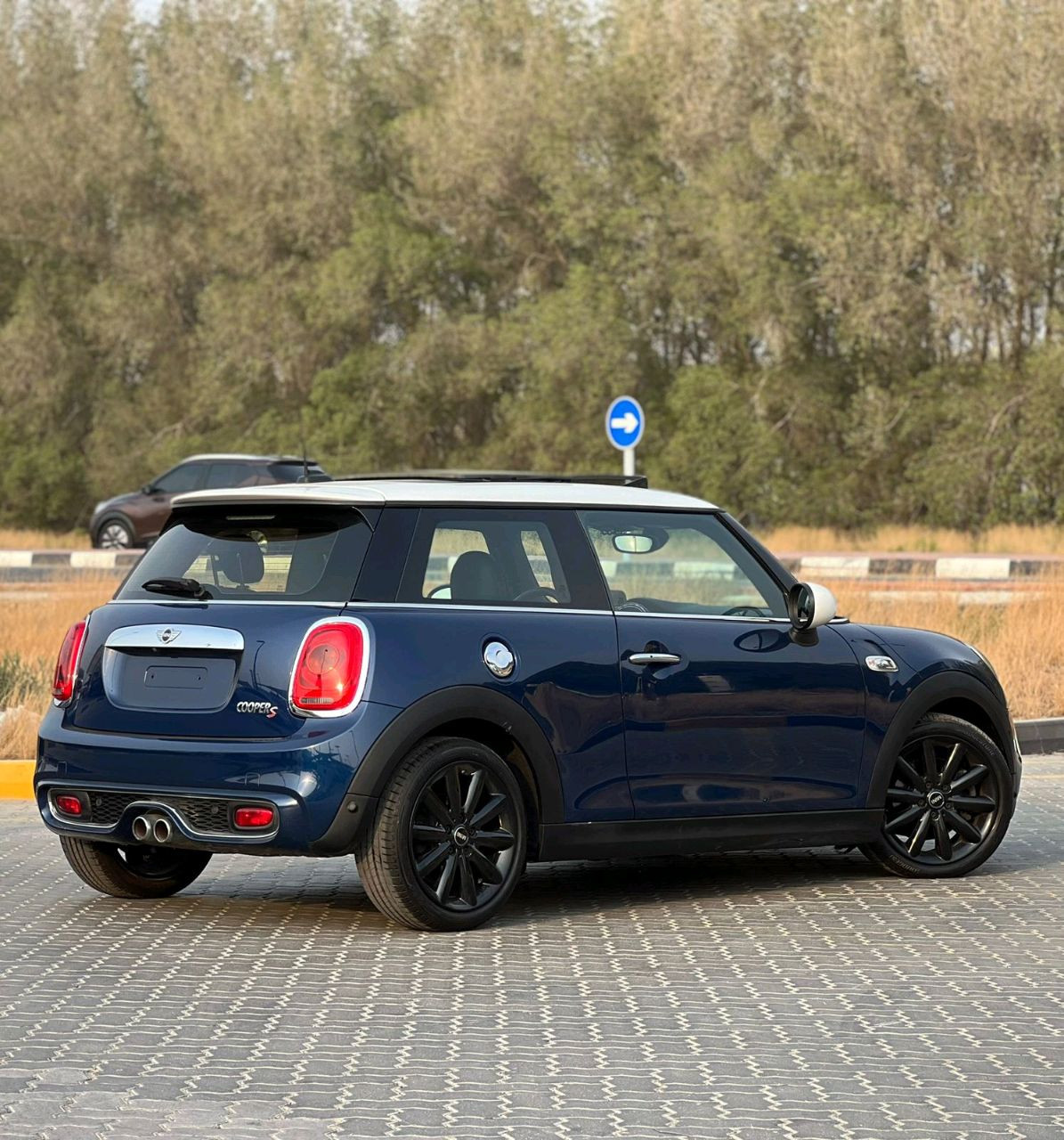 Mini Cooper Model S - Image 12