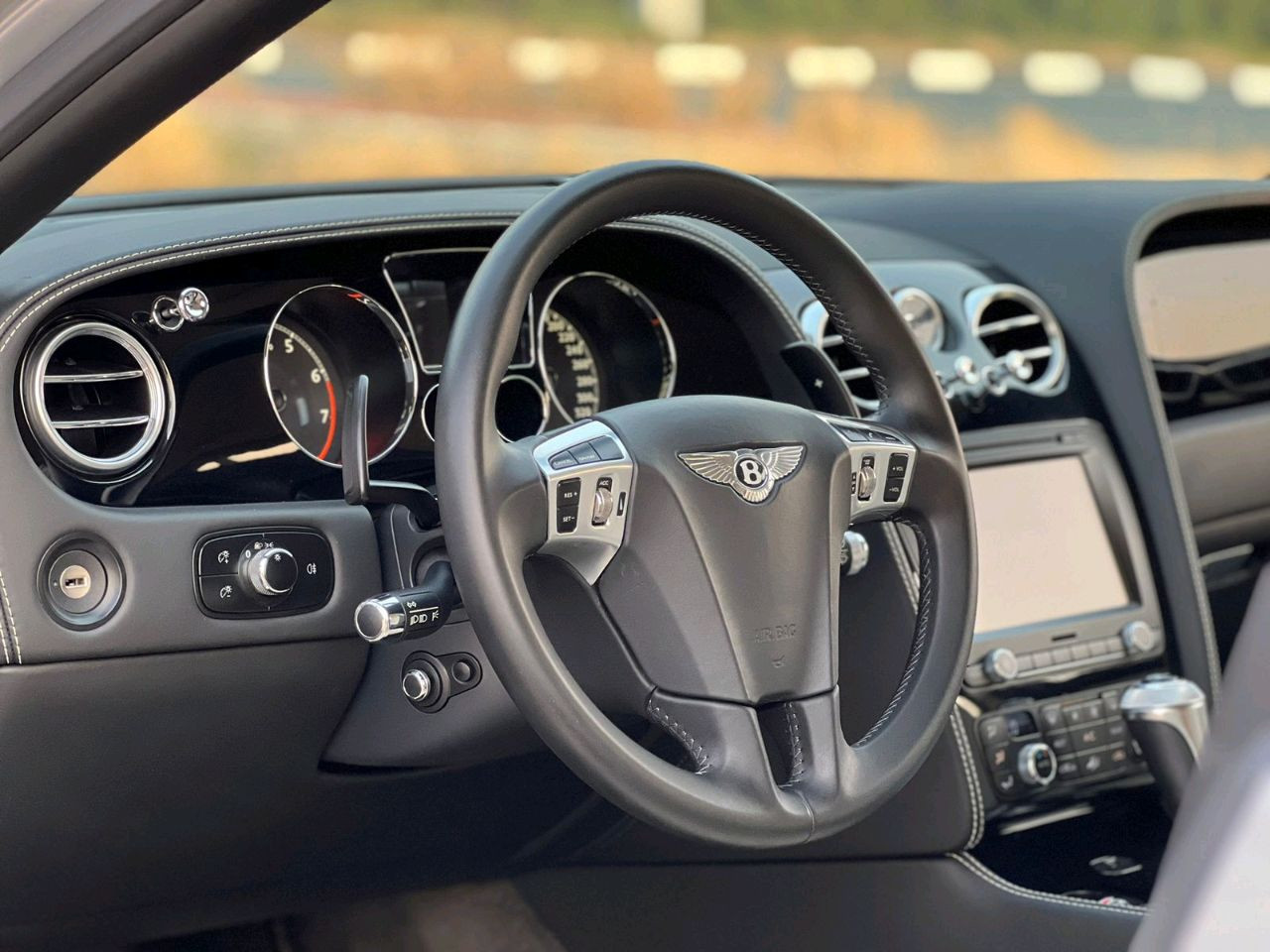 Bentley Continental Flying Spur - Image 6