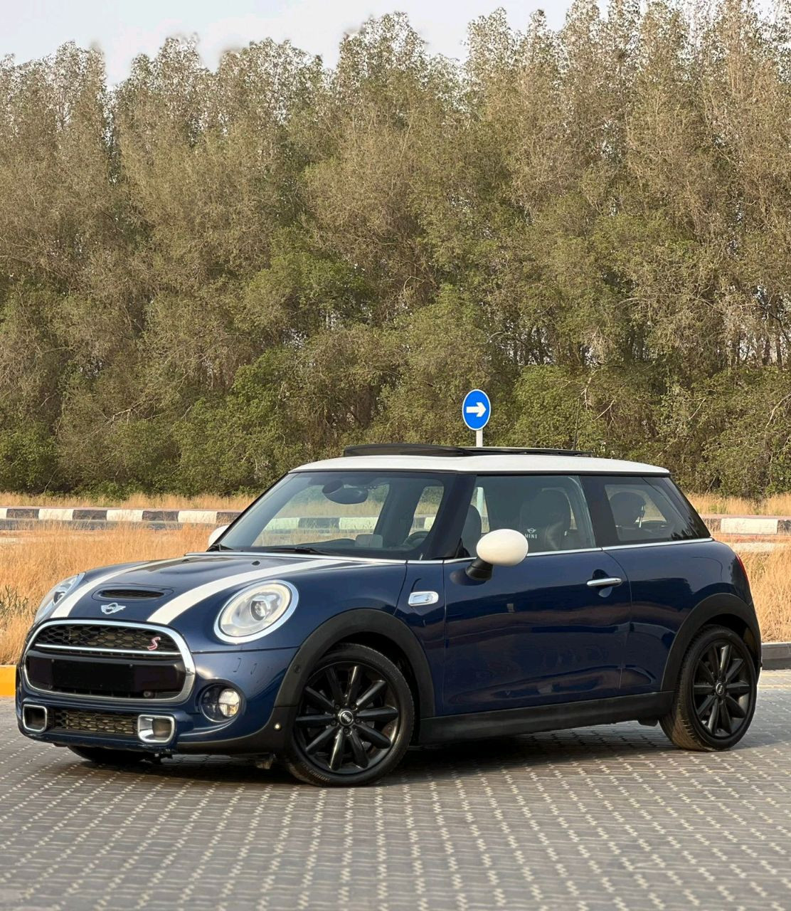 Mini Cooper Model S - Image 6