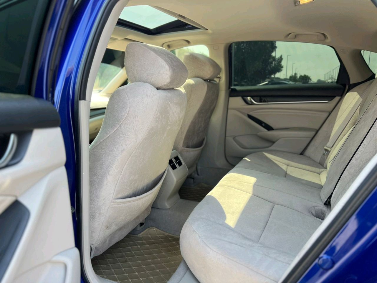 Honda Accord - Image 12
