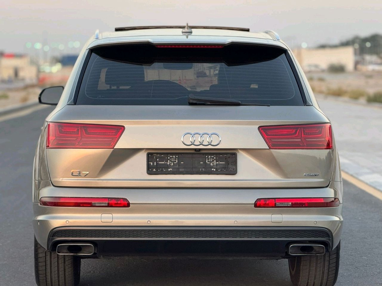 Audi Q7 - Image 9