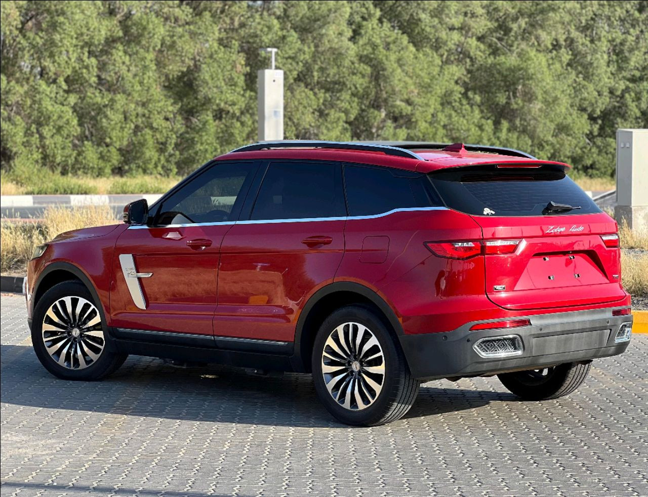 Zotye T 700 - Image 6