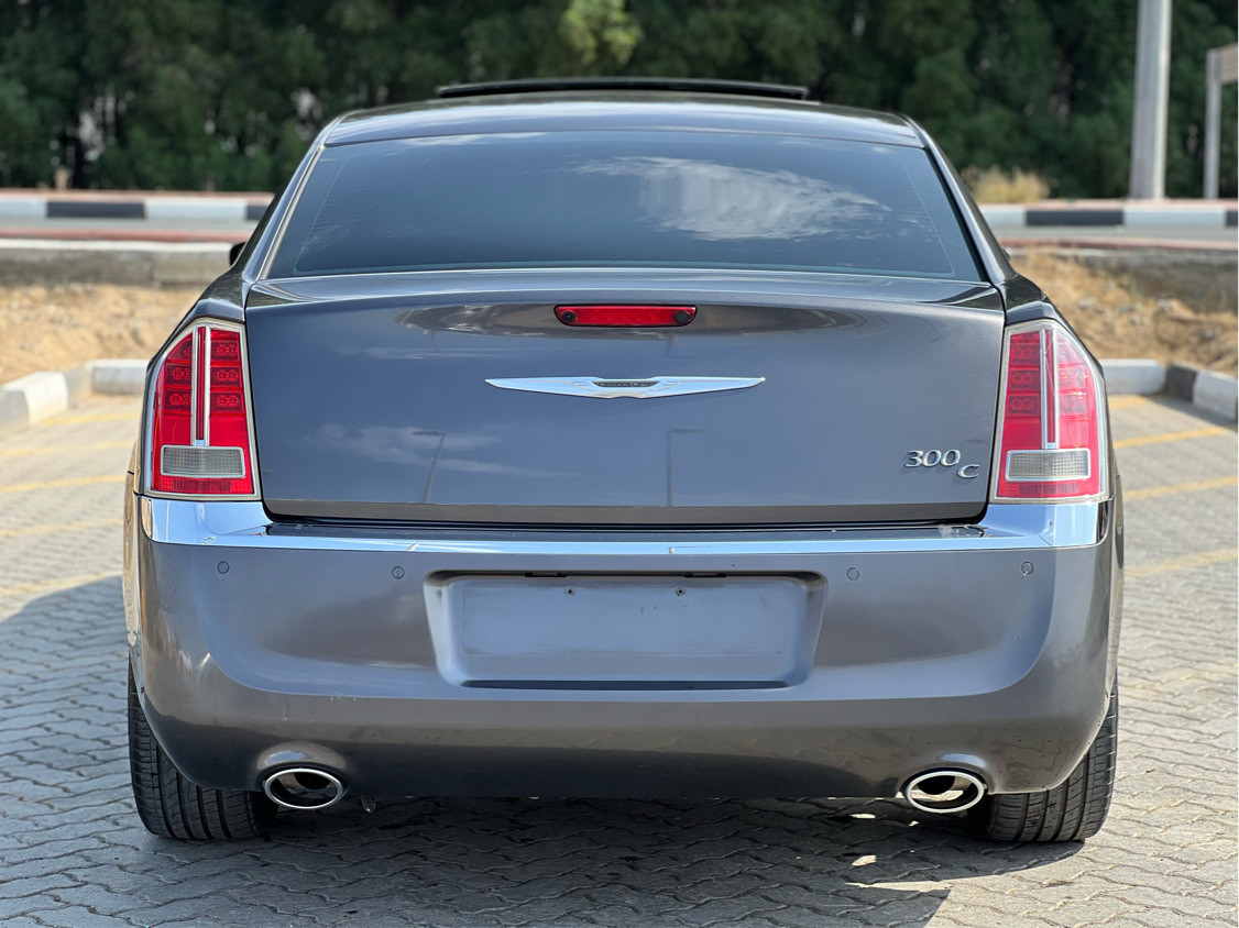 Chrysler 300M/300C - Image 7