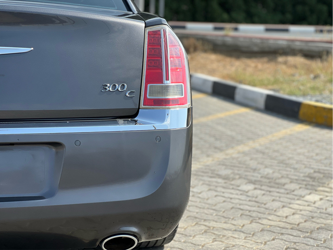 Chrysler 300M/300C - Image 8