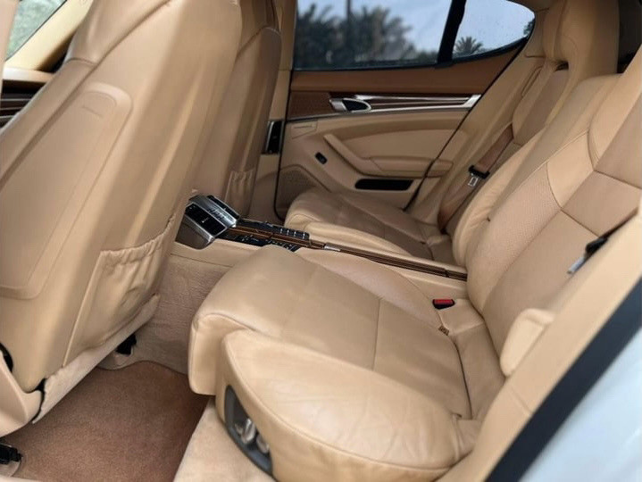 Porsche Panamera - Image 11