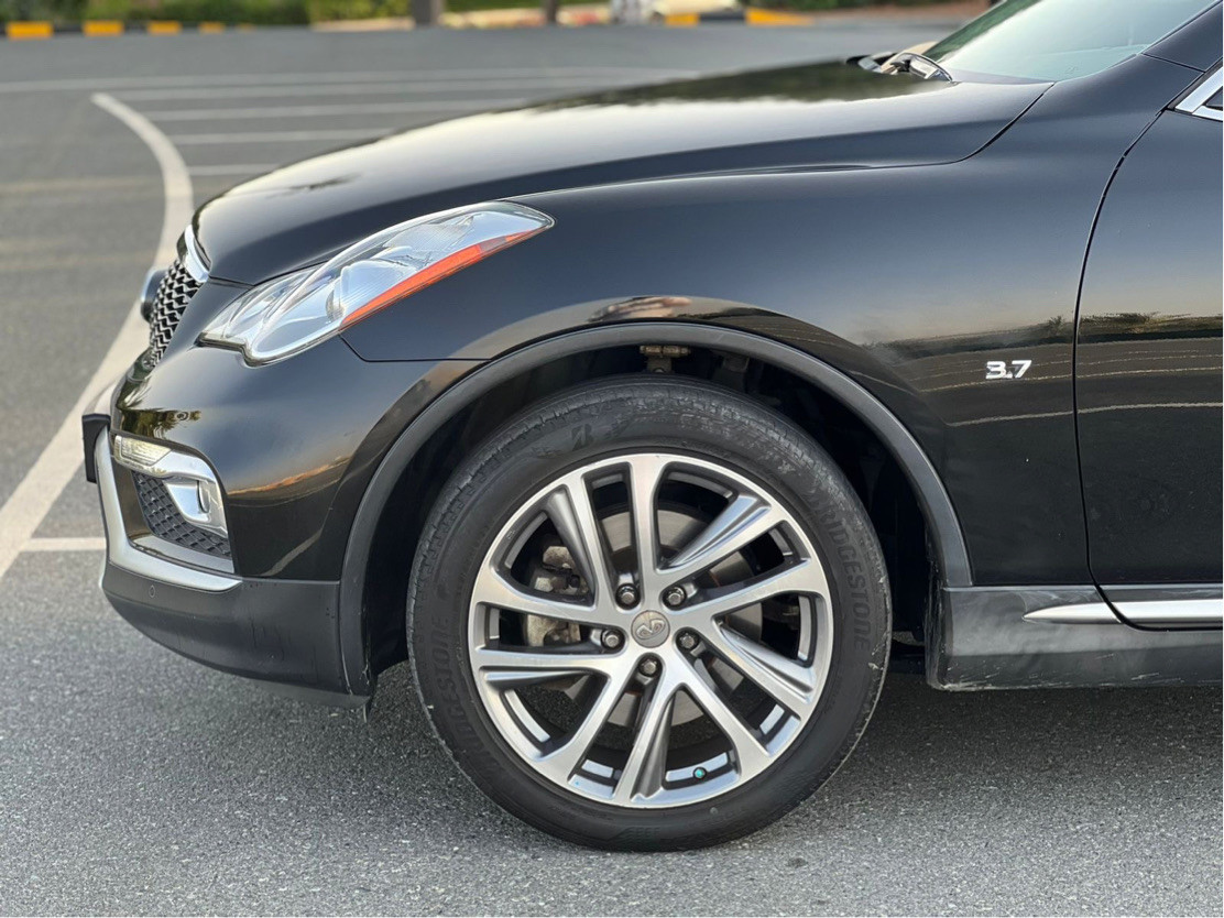 Infiniti QX50 - Image 3