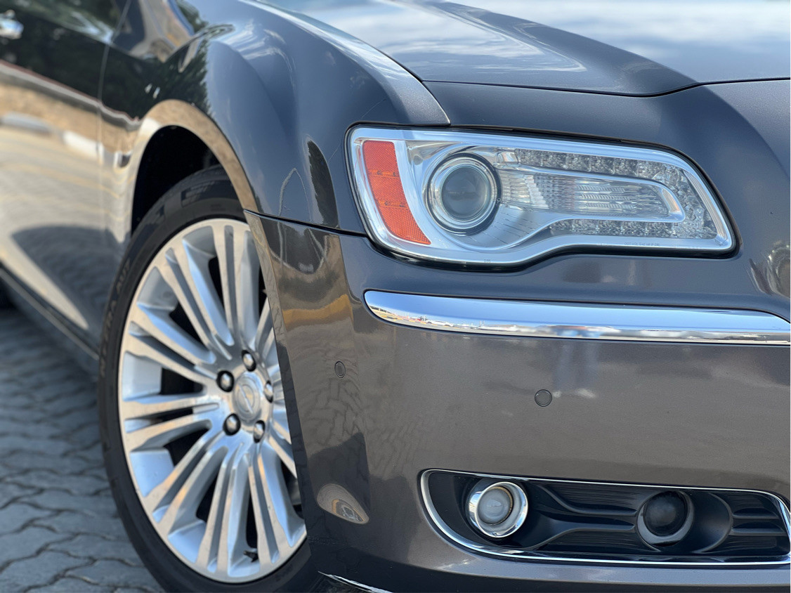 Chrysler 300M/300C - Image 5