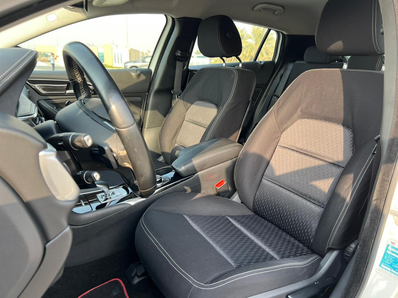 Infiniti Q30 - Image 12