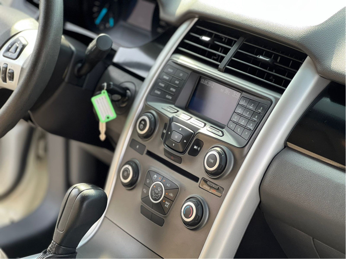 Ford Edge - Image 23
