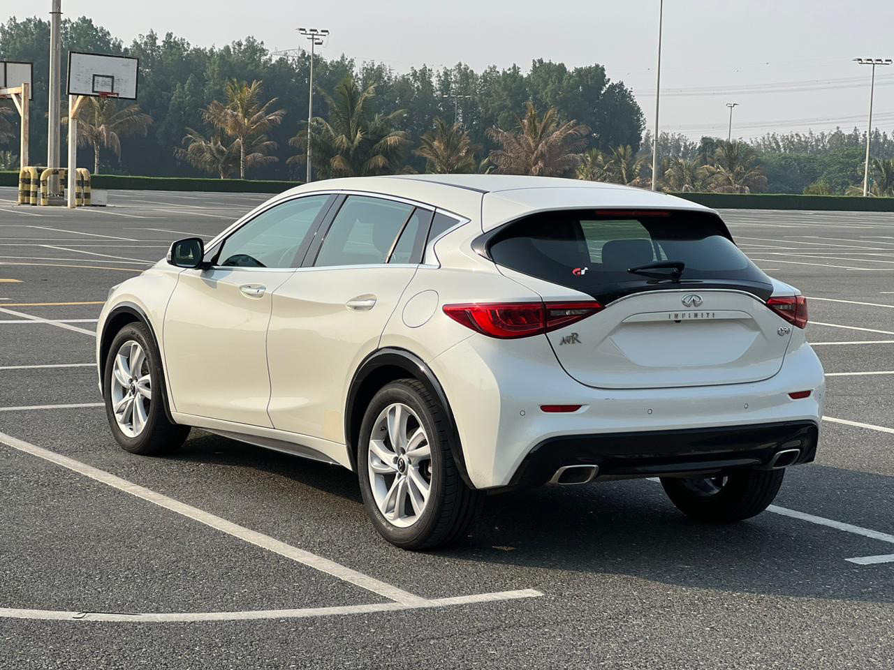 Infiniti Q30 - Image 4