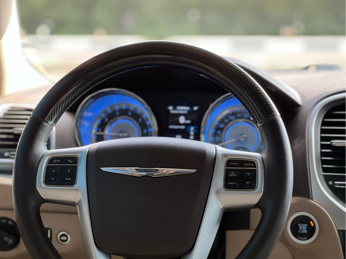 Chrysler 300M/300C - Image 16