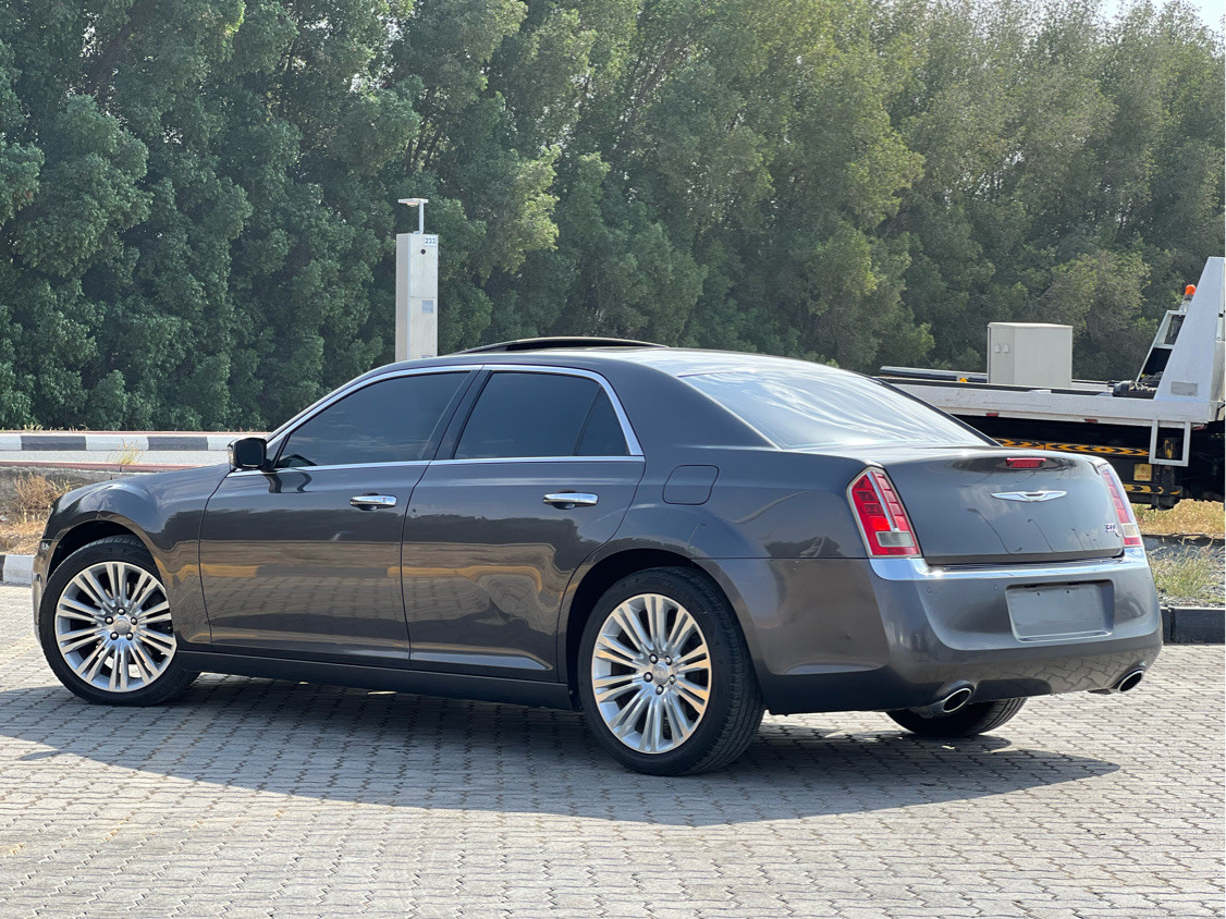 Chrysler 300M/300C - Image 6