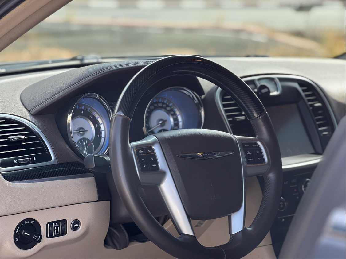 Chrysler 300M/300C - Image 12
