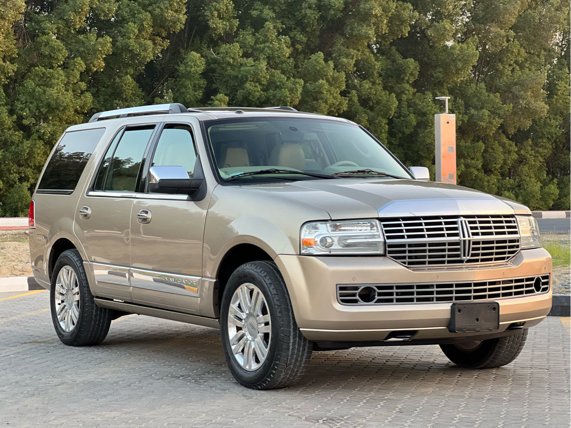 Lincoln Navigator - Image 3