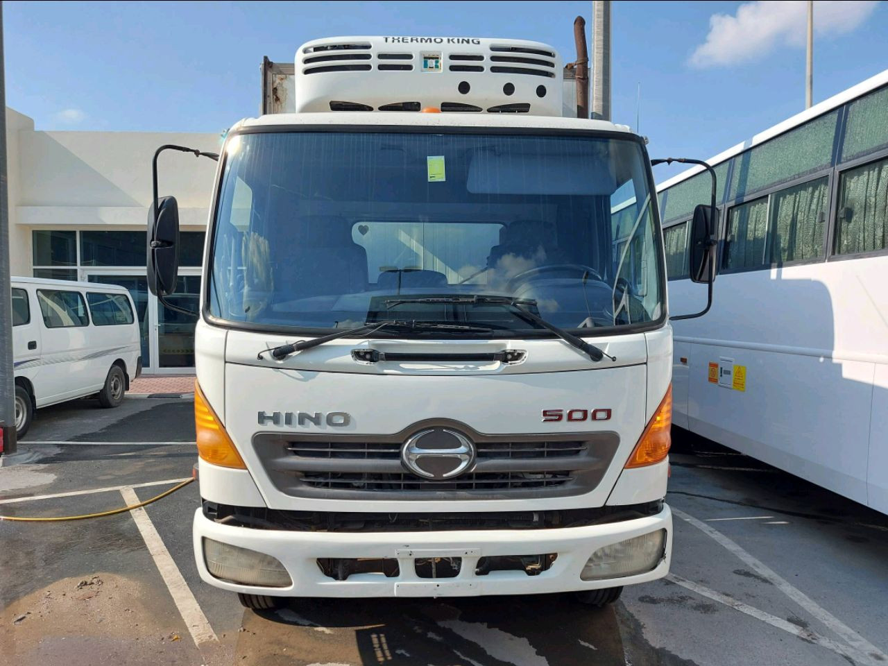 Toyota Hino - Image 2