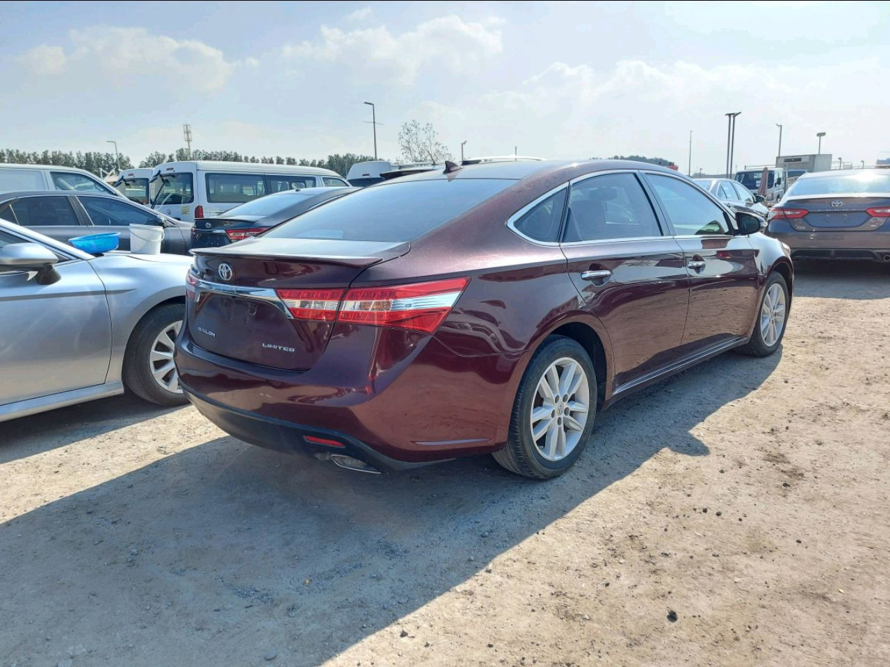 Toyota Avalon - Image 3