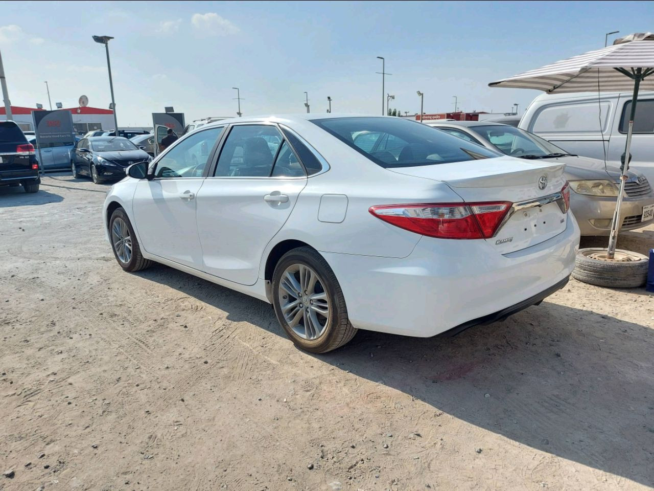 Toyota Camry - Image 3
