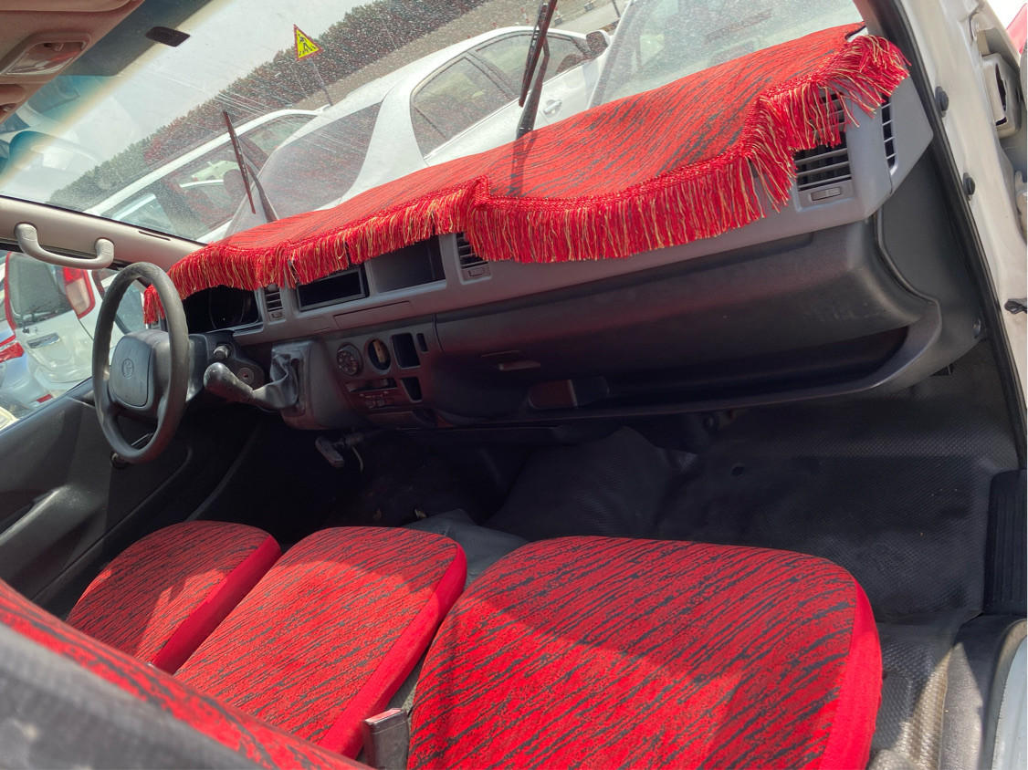 Toyota Hiace - Image 5